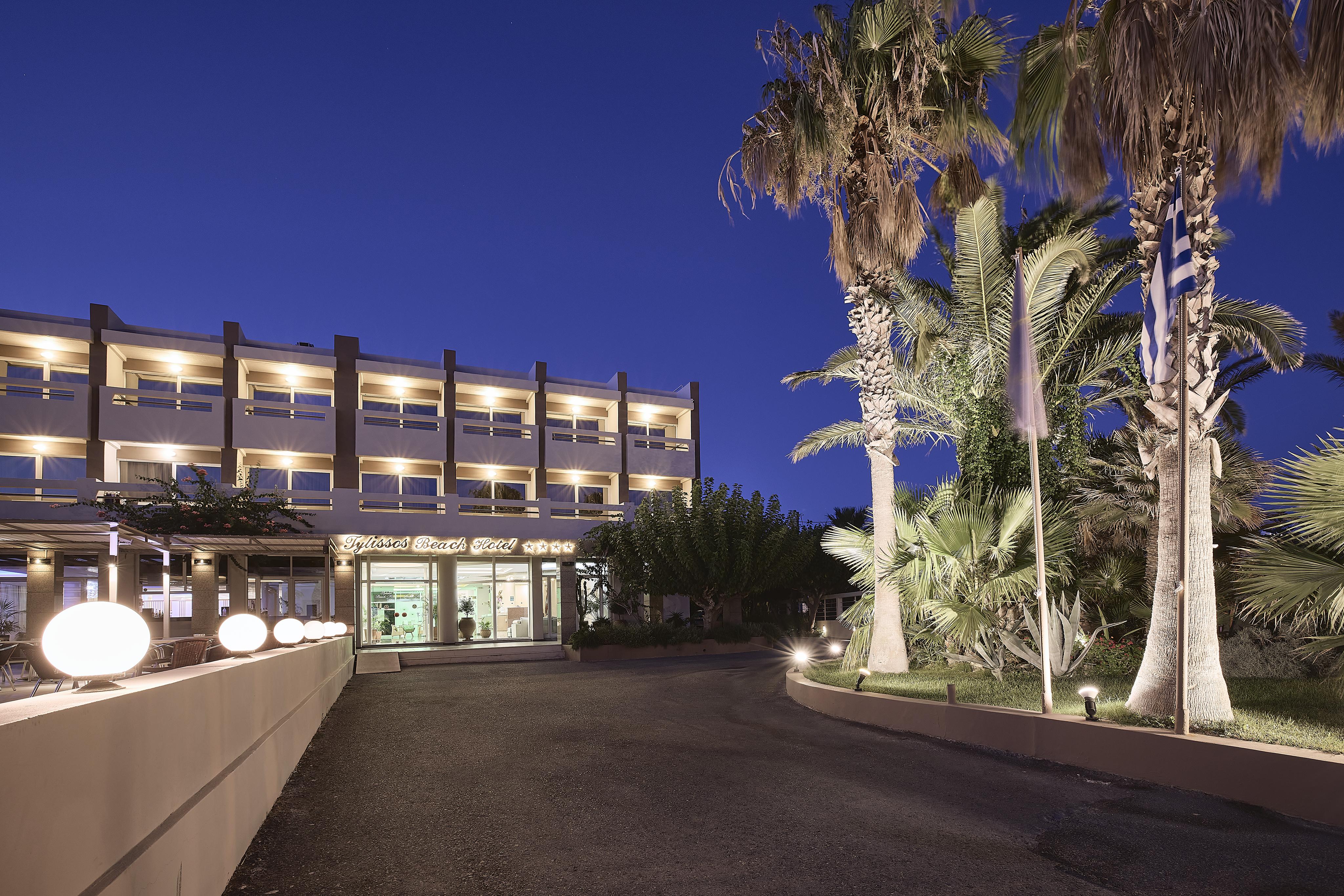 Tylissos Beach Hotel - Adults Only Ierápetra Buitenkant foto