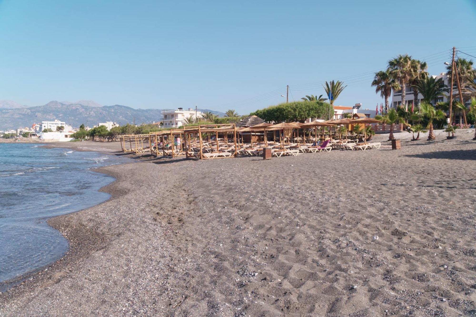Tylissos Beach Hotel - Adults Only Ierápetra Buitenkant foto